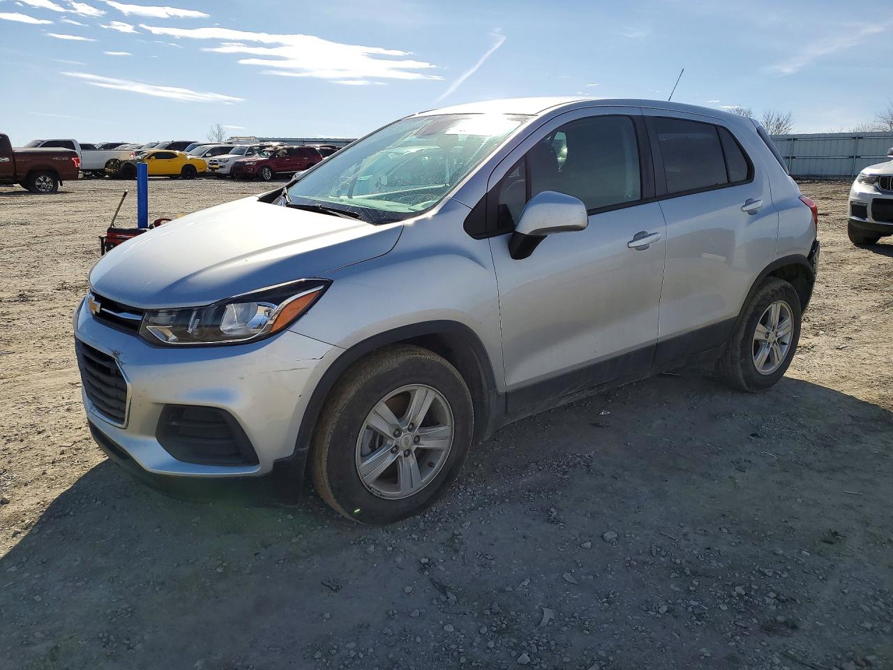 Salvage Chevrolet Trax Image