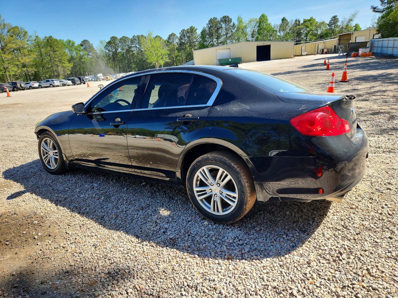 INFINITI G37 X