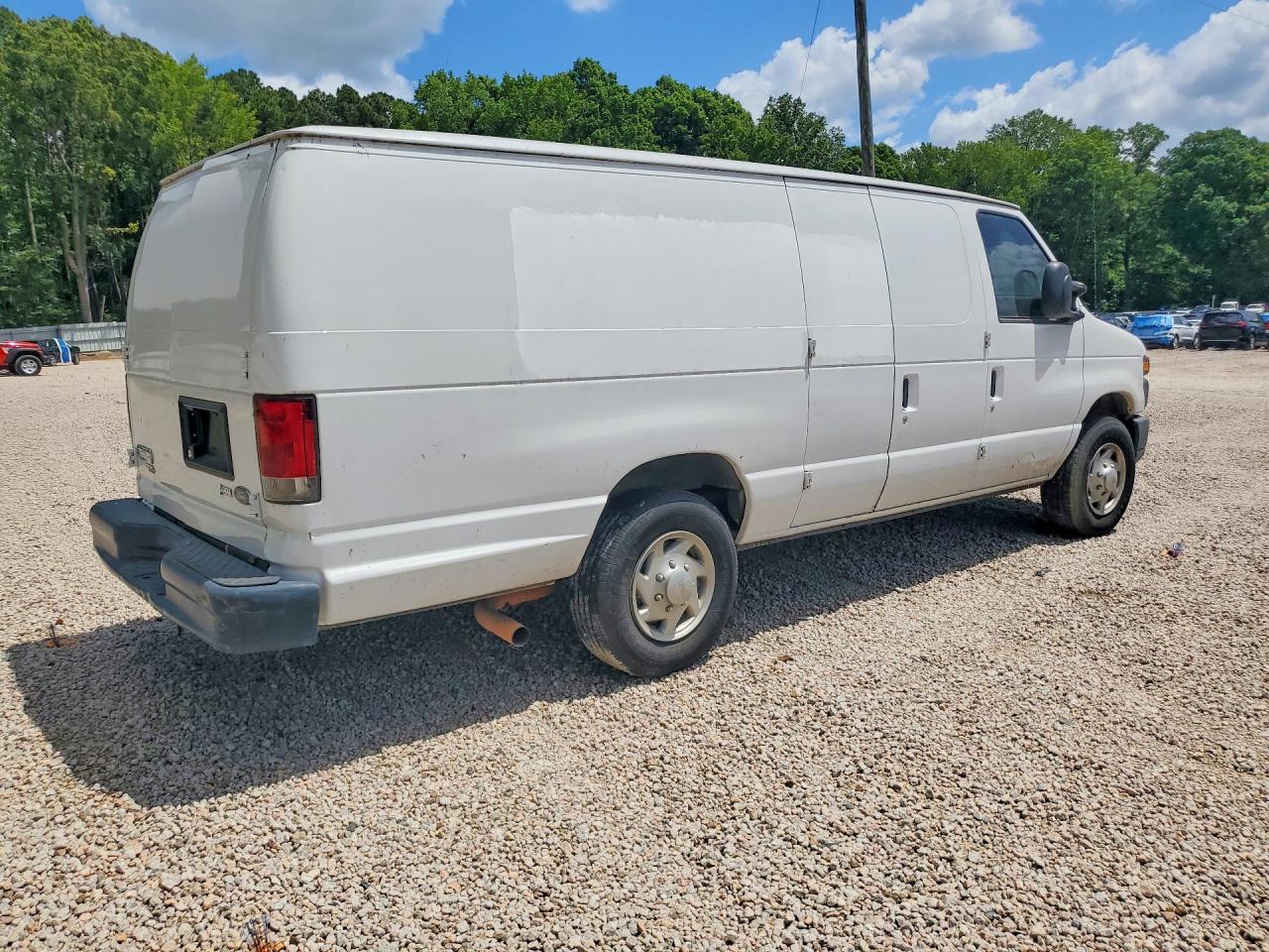 Ford Econoline E250 Van