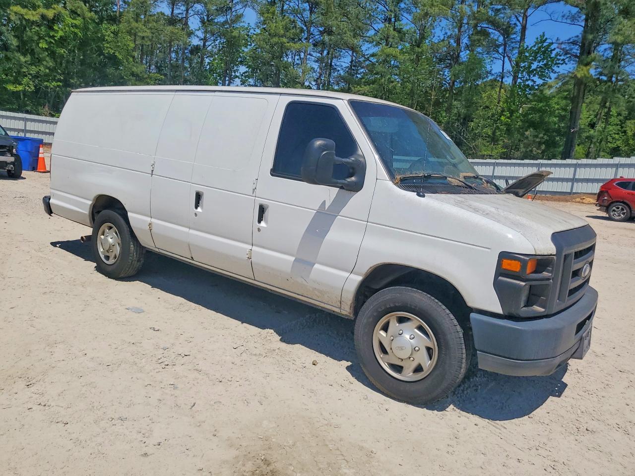 Ford Econoline E250 Van