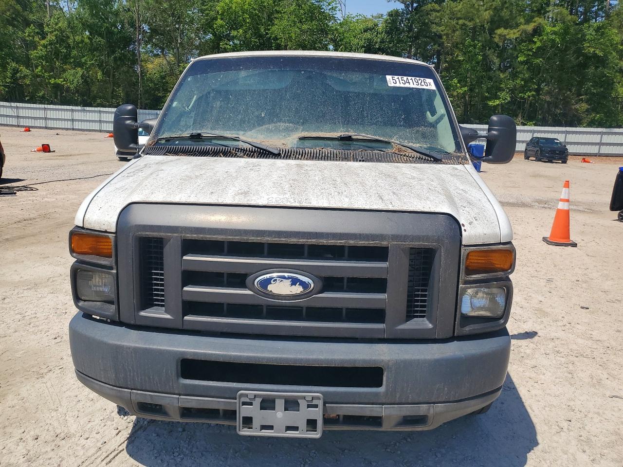 Ford Econoline E250 Van