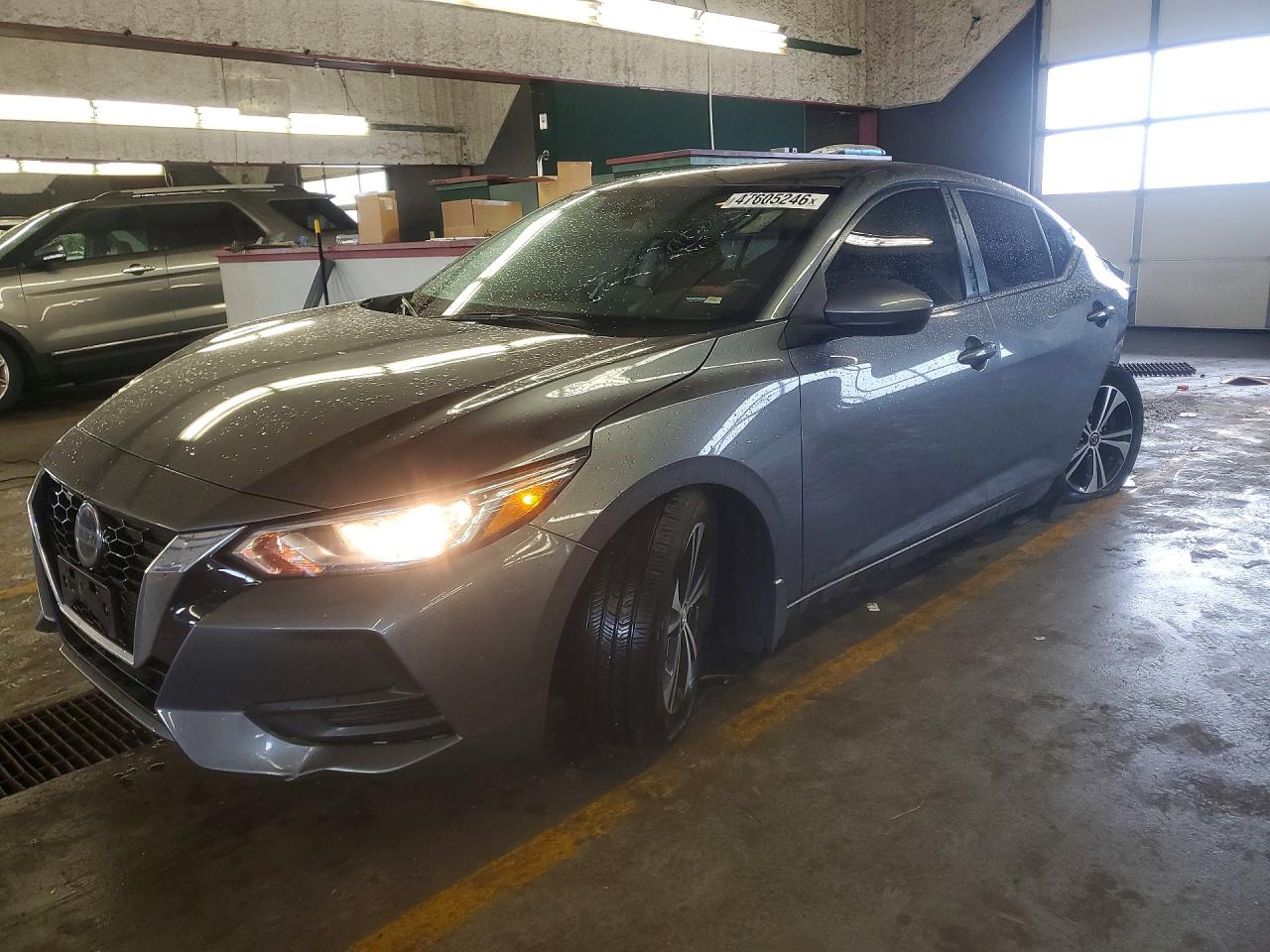 Salvage Nissan Sentra Image
