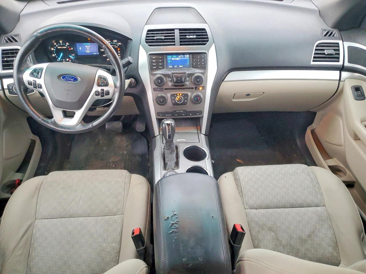 Ford Explorer Xlt