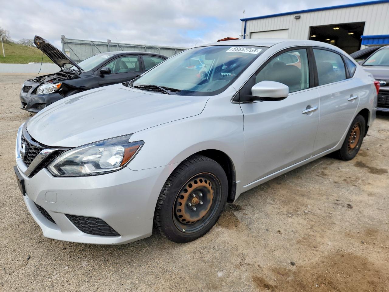 Salvage Nissan Sentra Image