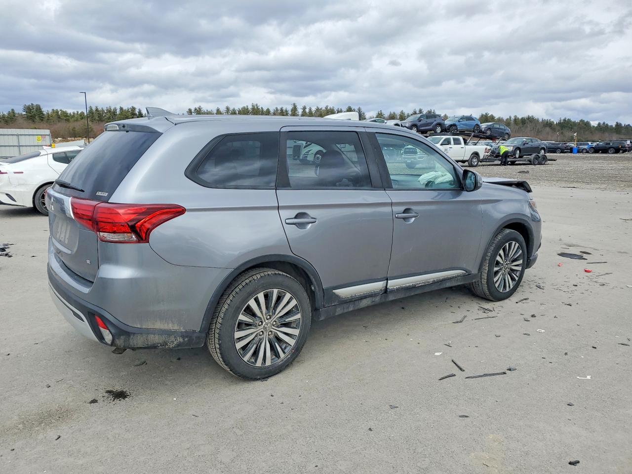 Mitsubishi Outlander Se