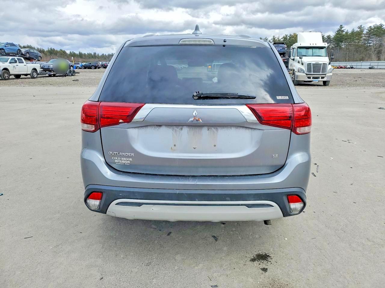 Mitsubishi Outlander Se