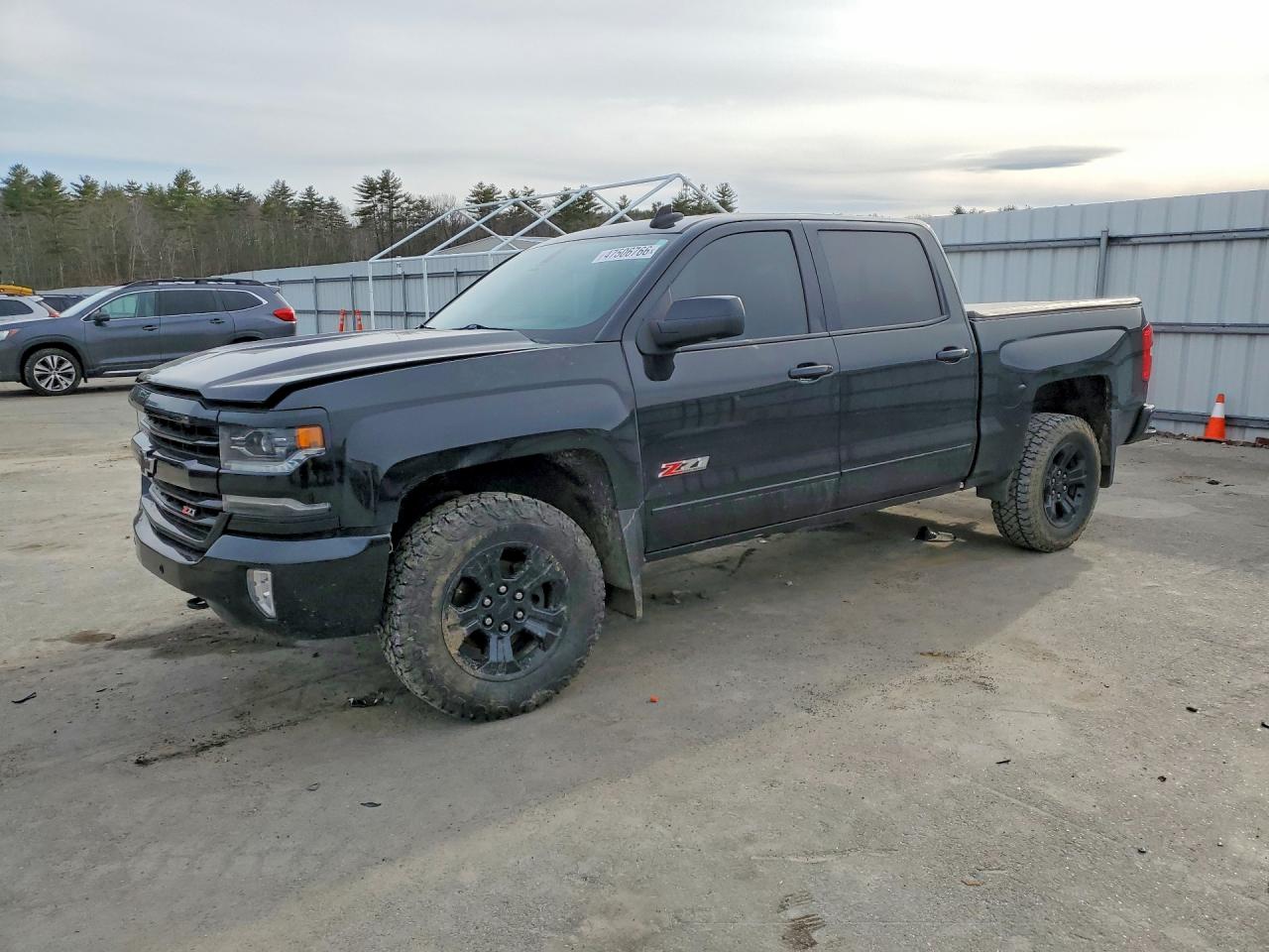 Salvage Chevrolet Silverado Image