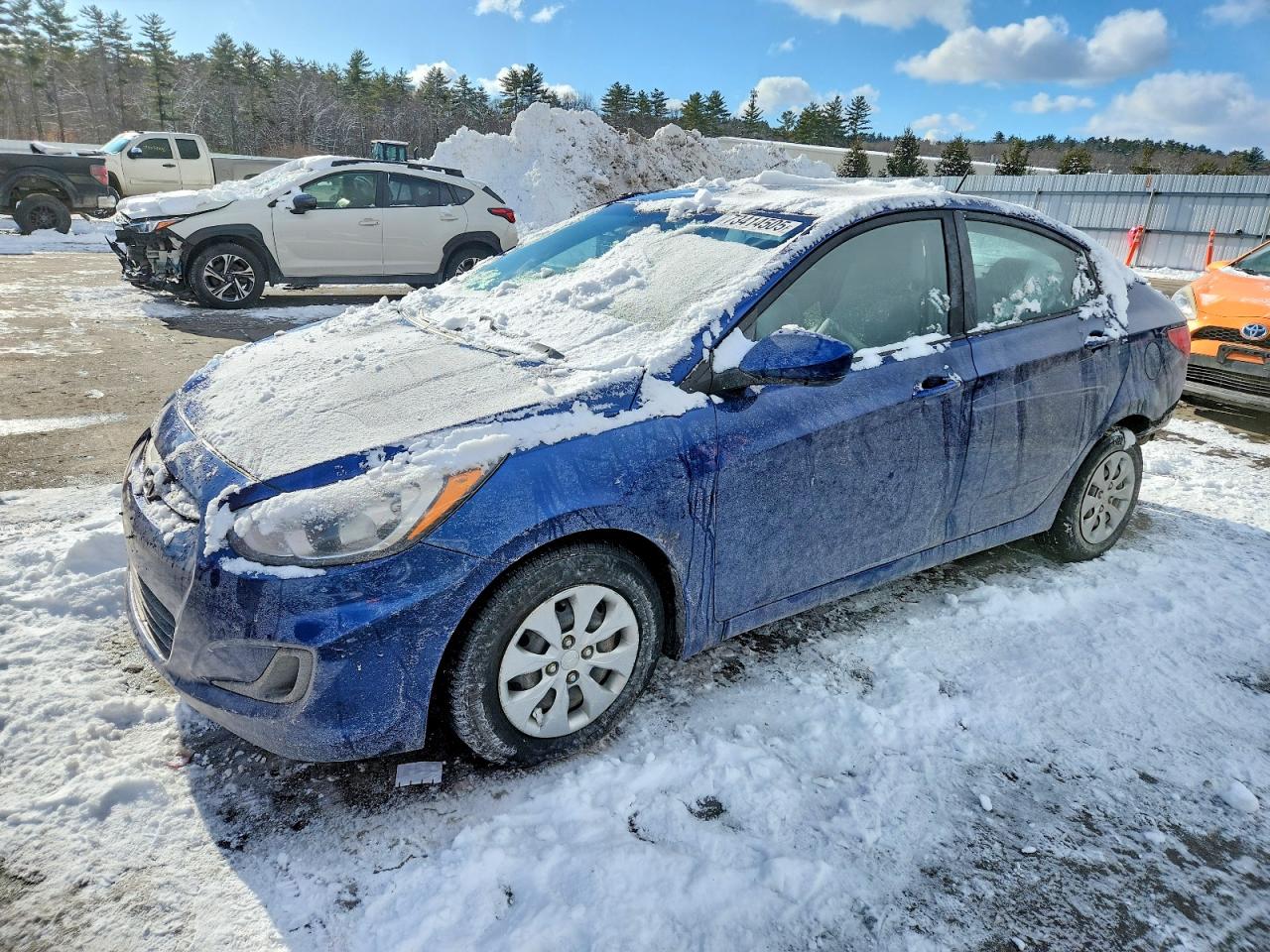 Salvage Hyundai ACCENT Image