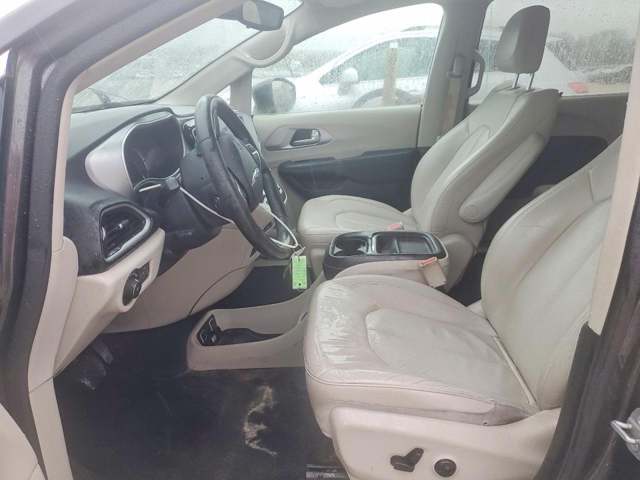 Chrysler Pacifica Hybrid Touring L