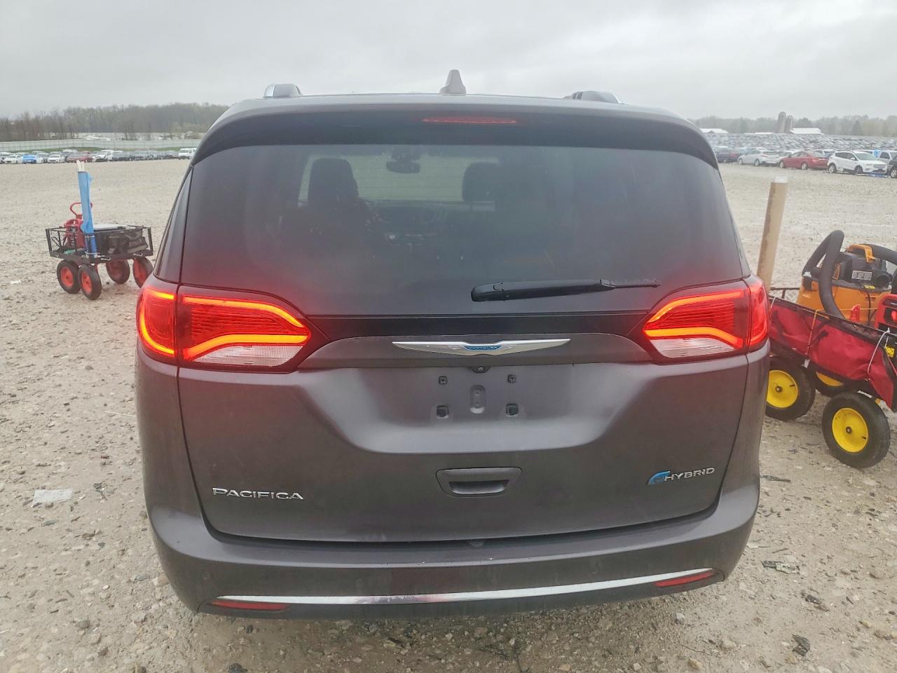 Chrysler Pacifica Hybrid Touring L