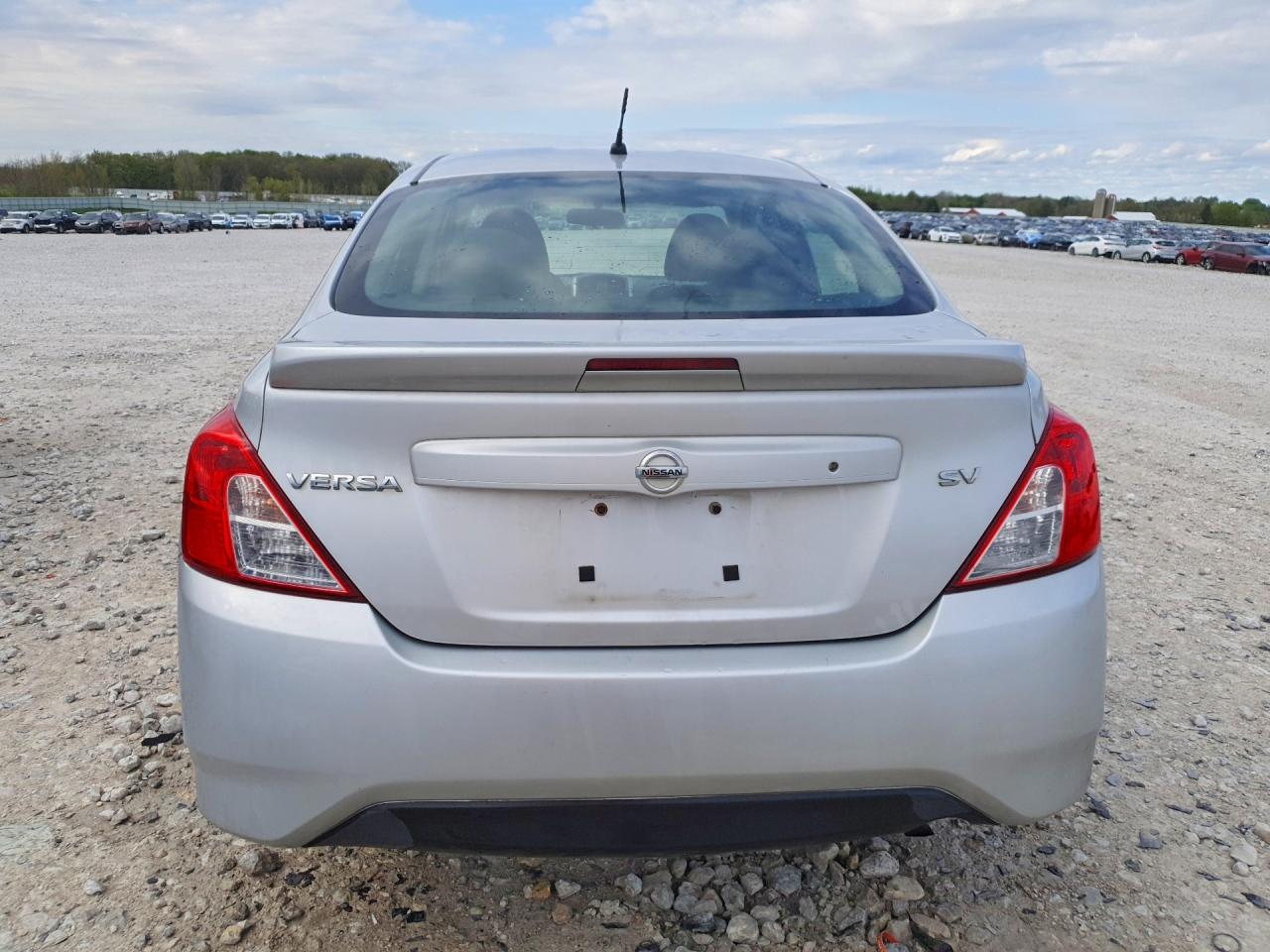 Nissan Versa Sv