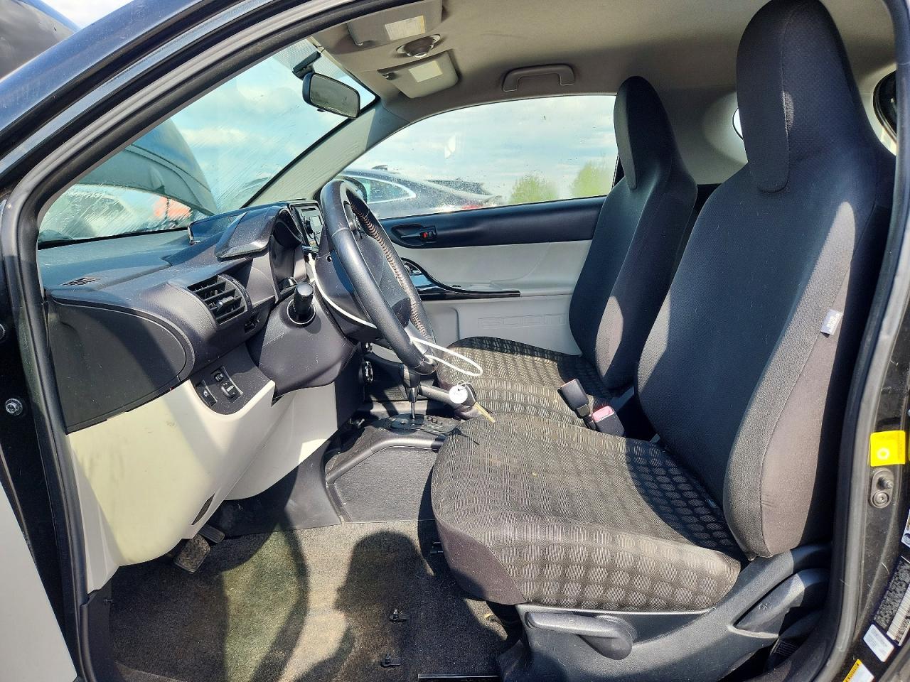 Scion iQ Base