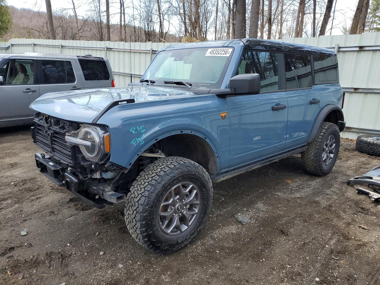 Salvage Ford Bronco Image