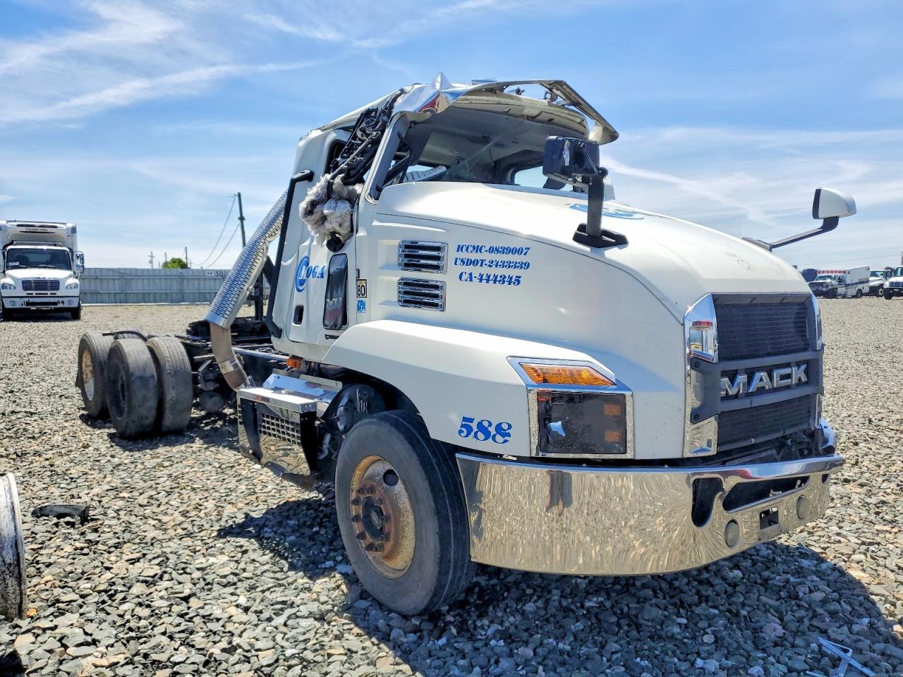 Salvage Mack Anthem Image