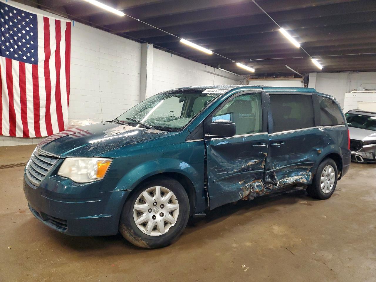 Salvage Chrysler Minivan Image