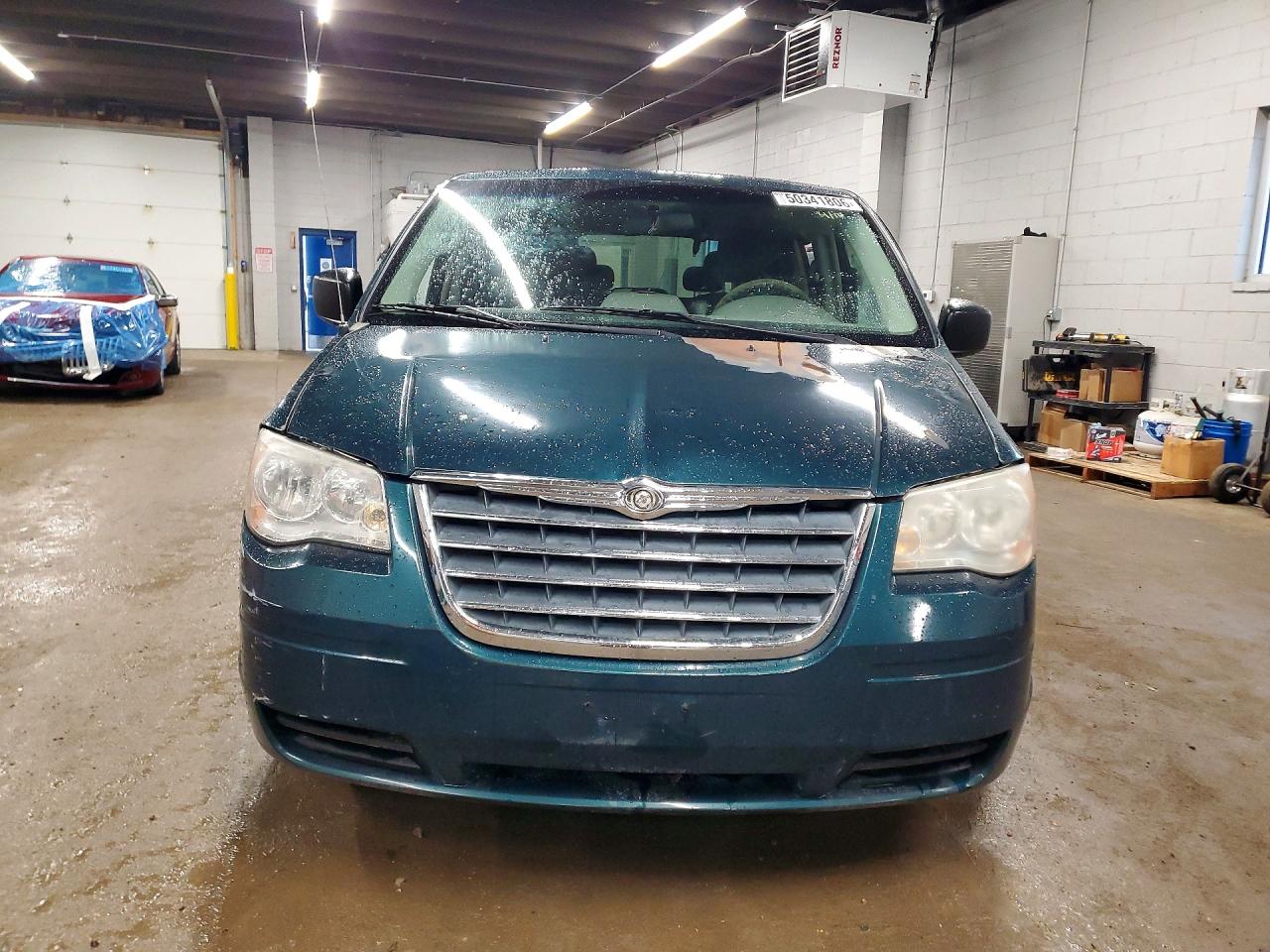 Chrysler Minivan Lx