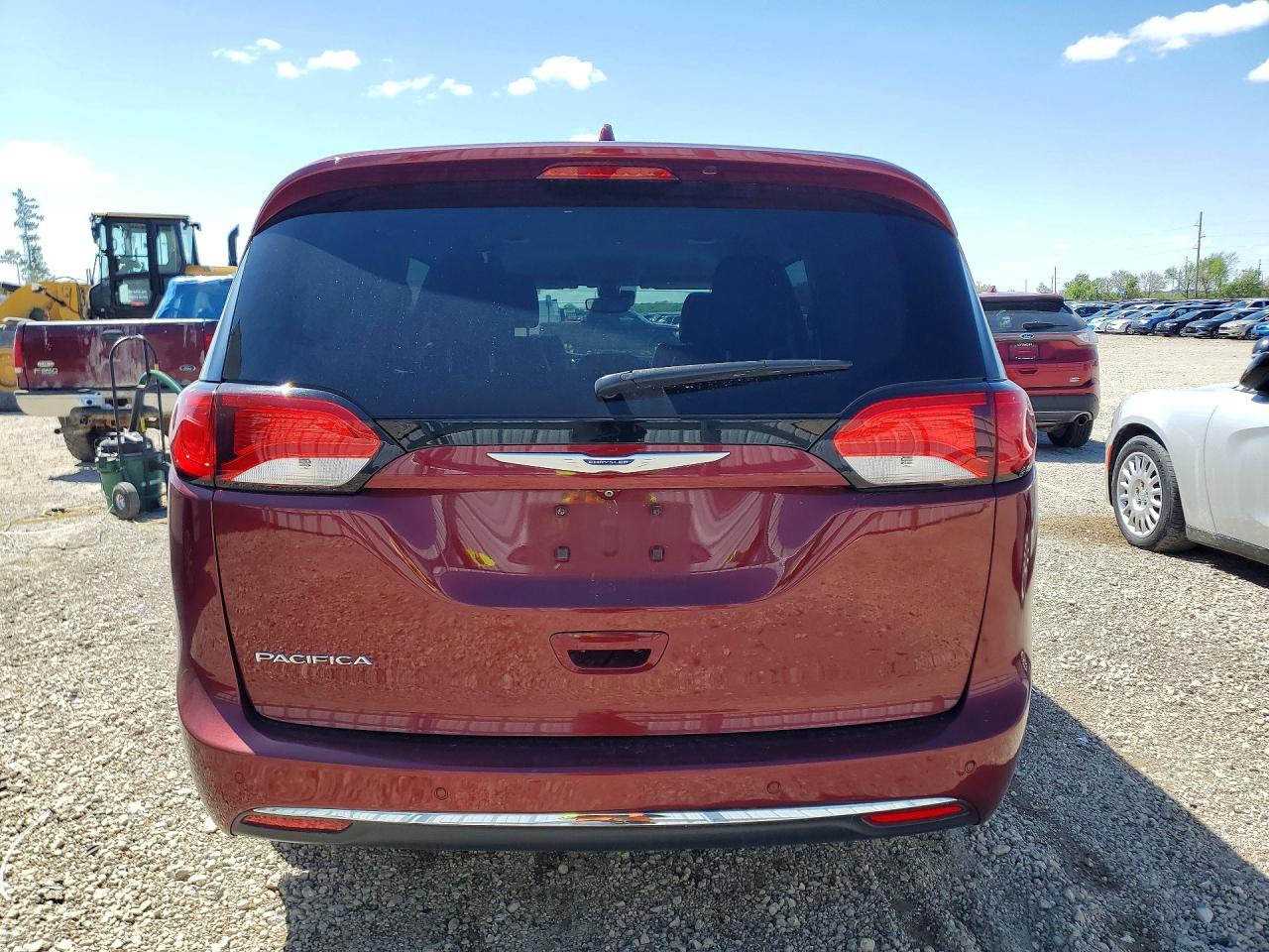 Chrysler Pacifica Touring L