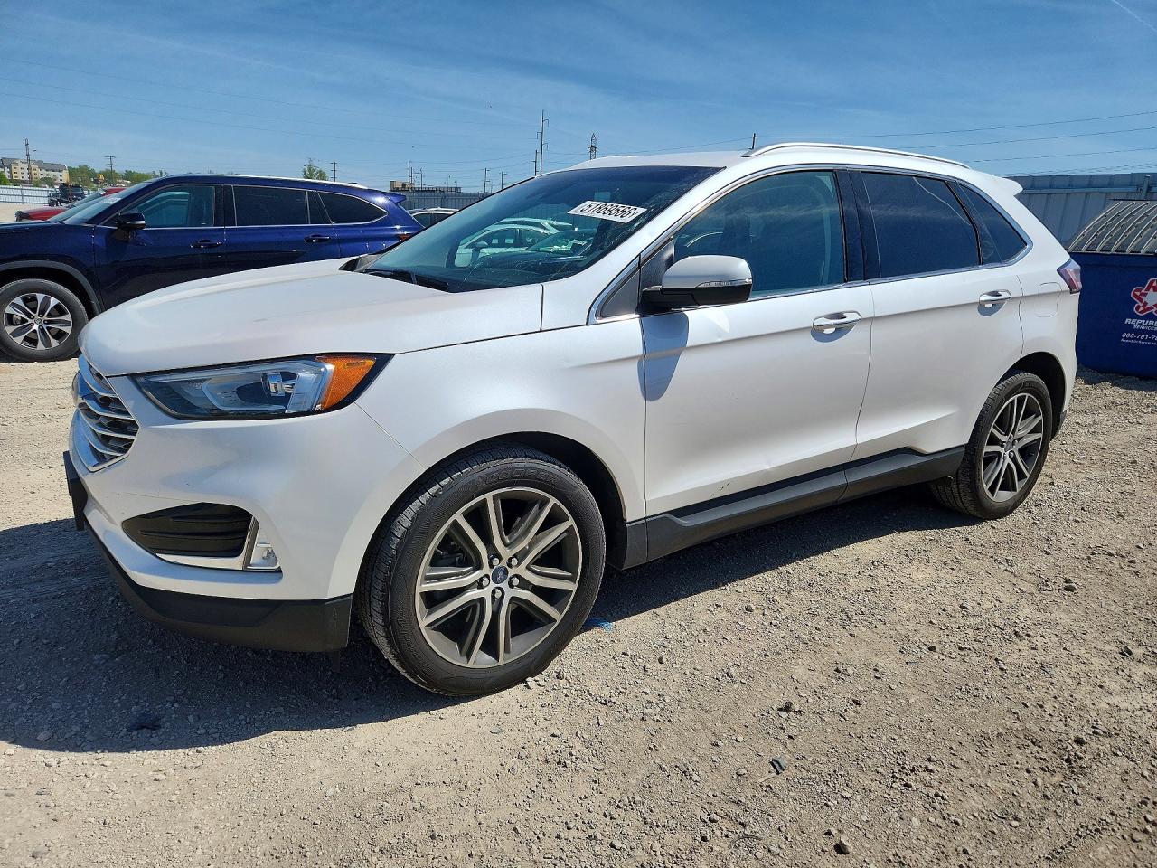 Salvage Ford Edge Image