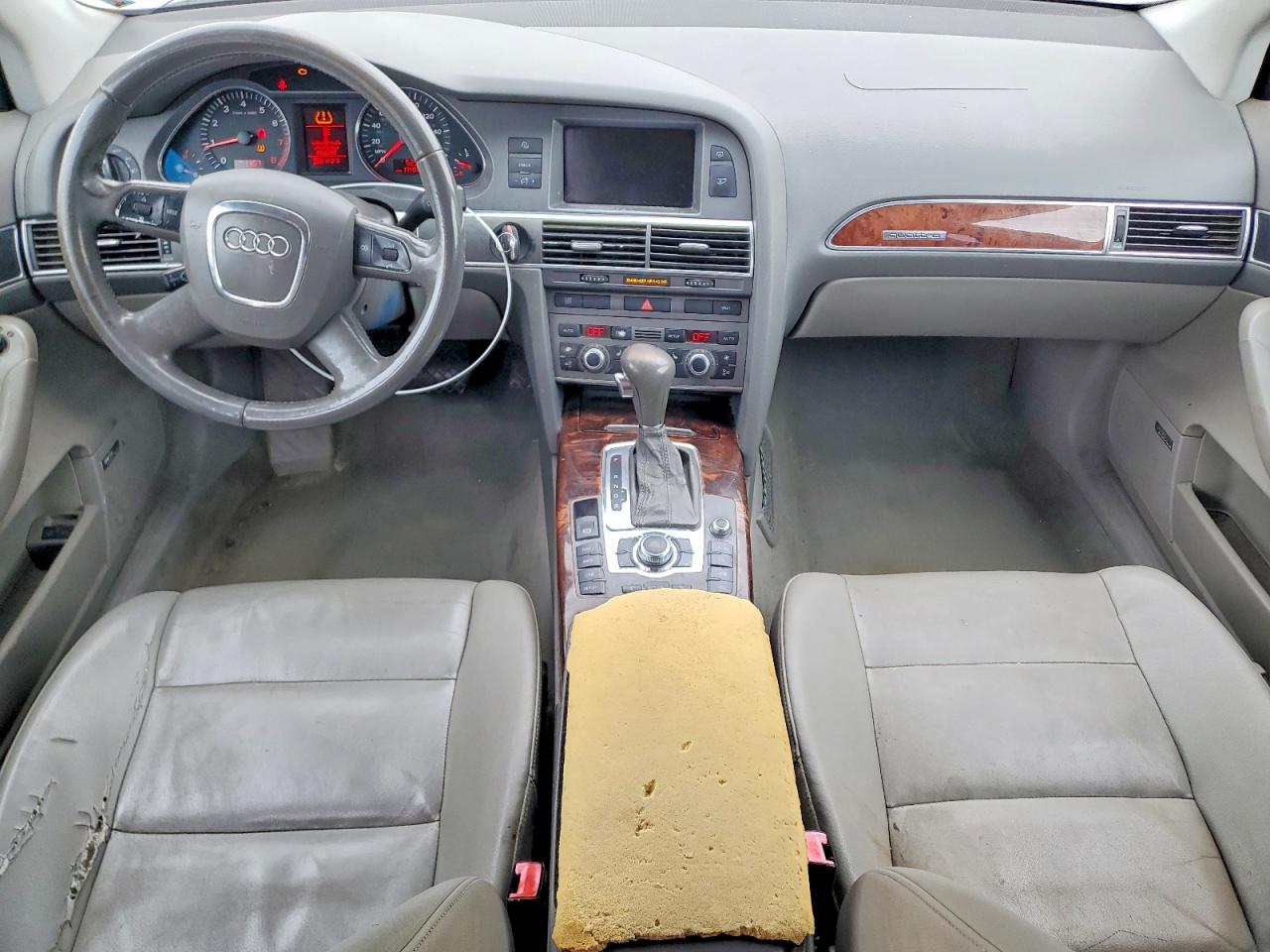 Audi A6 3.2 Quattro