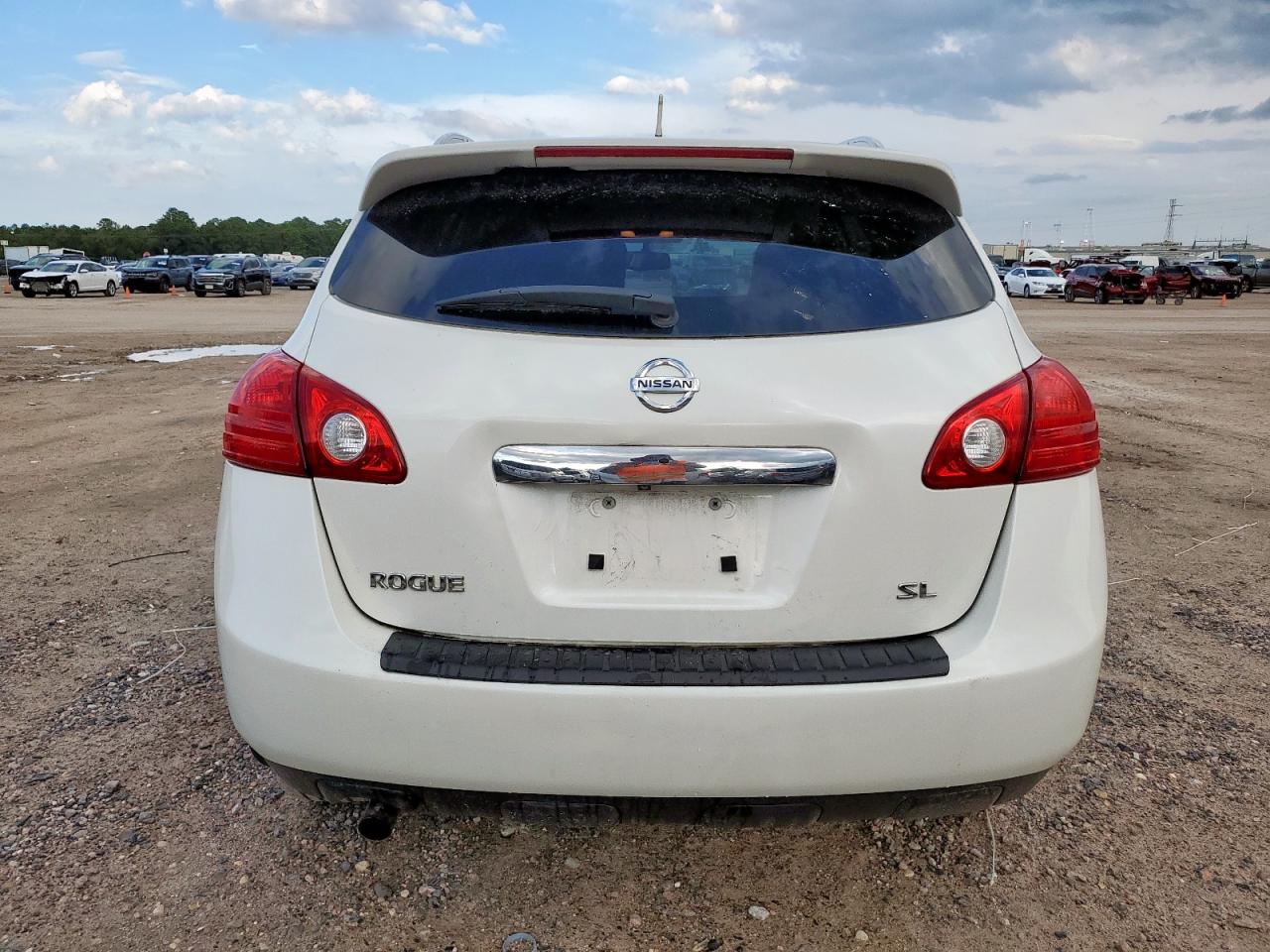 Nissan Rogue S