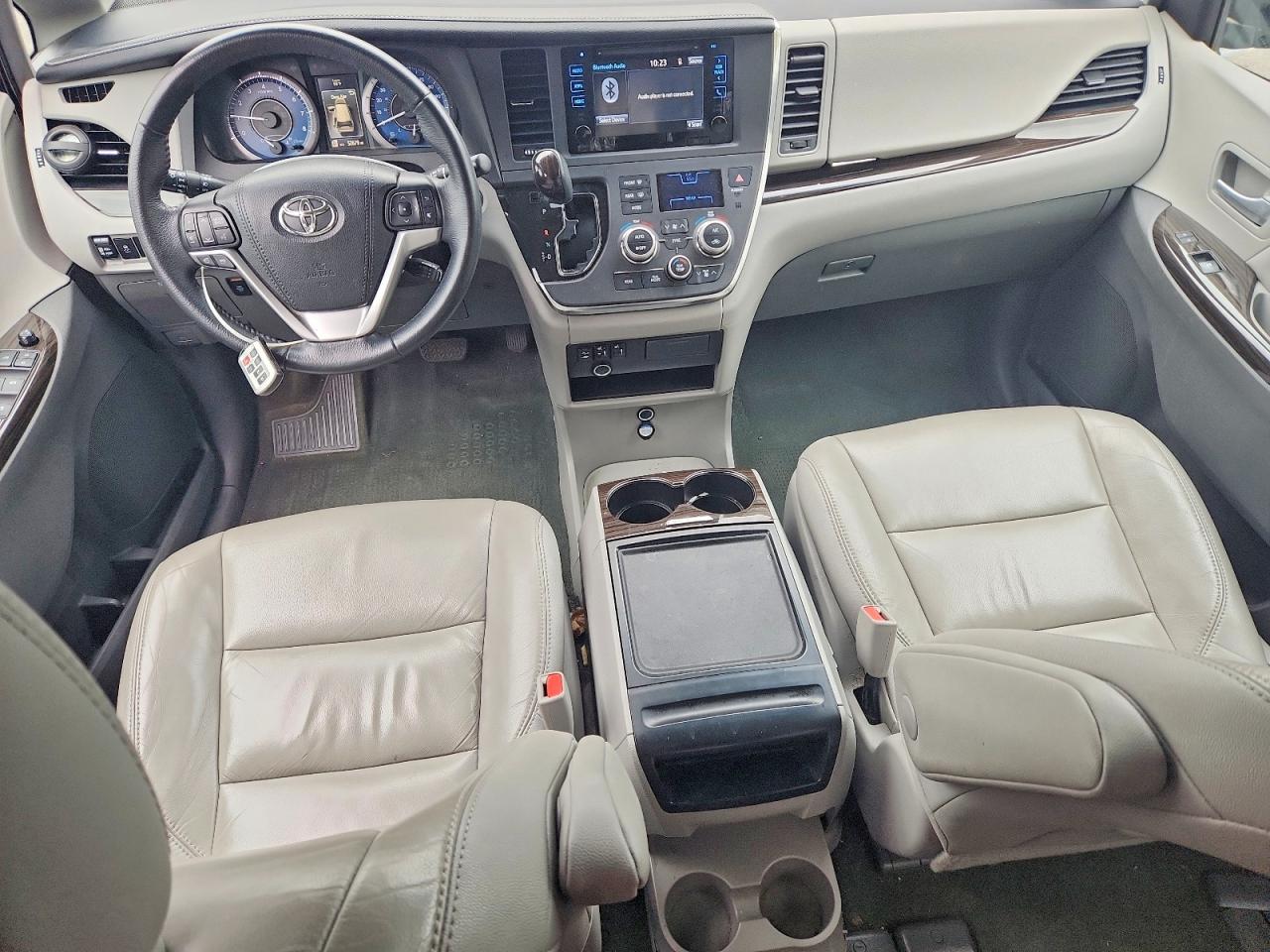 Toyota Sienna Xle 8-passenger