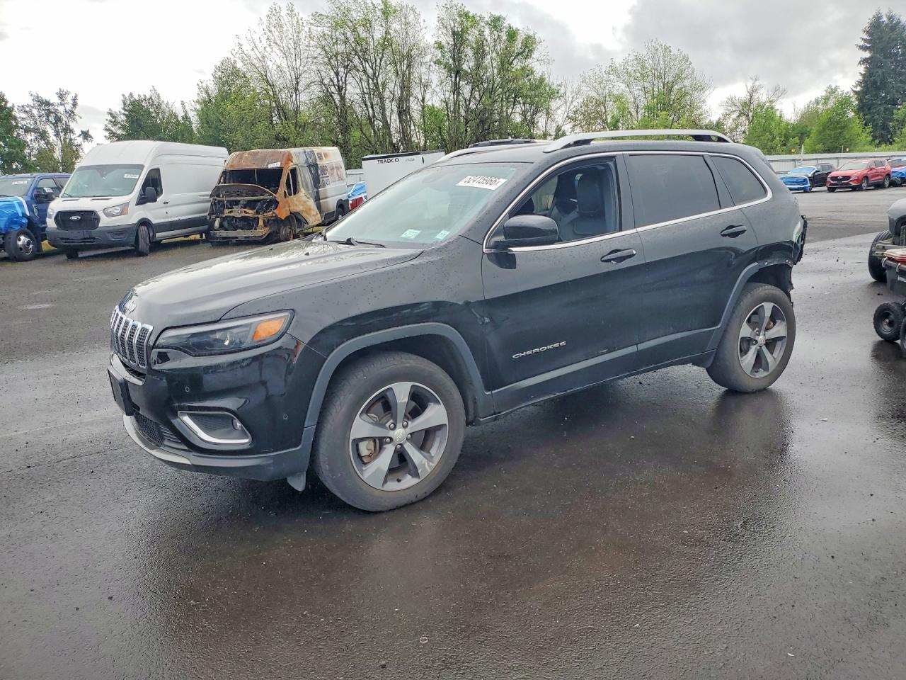 Salvage Jeep Cherokee Image