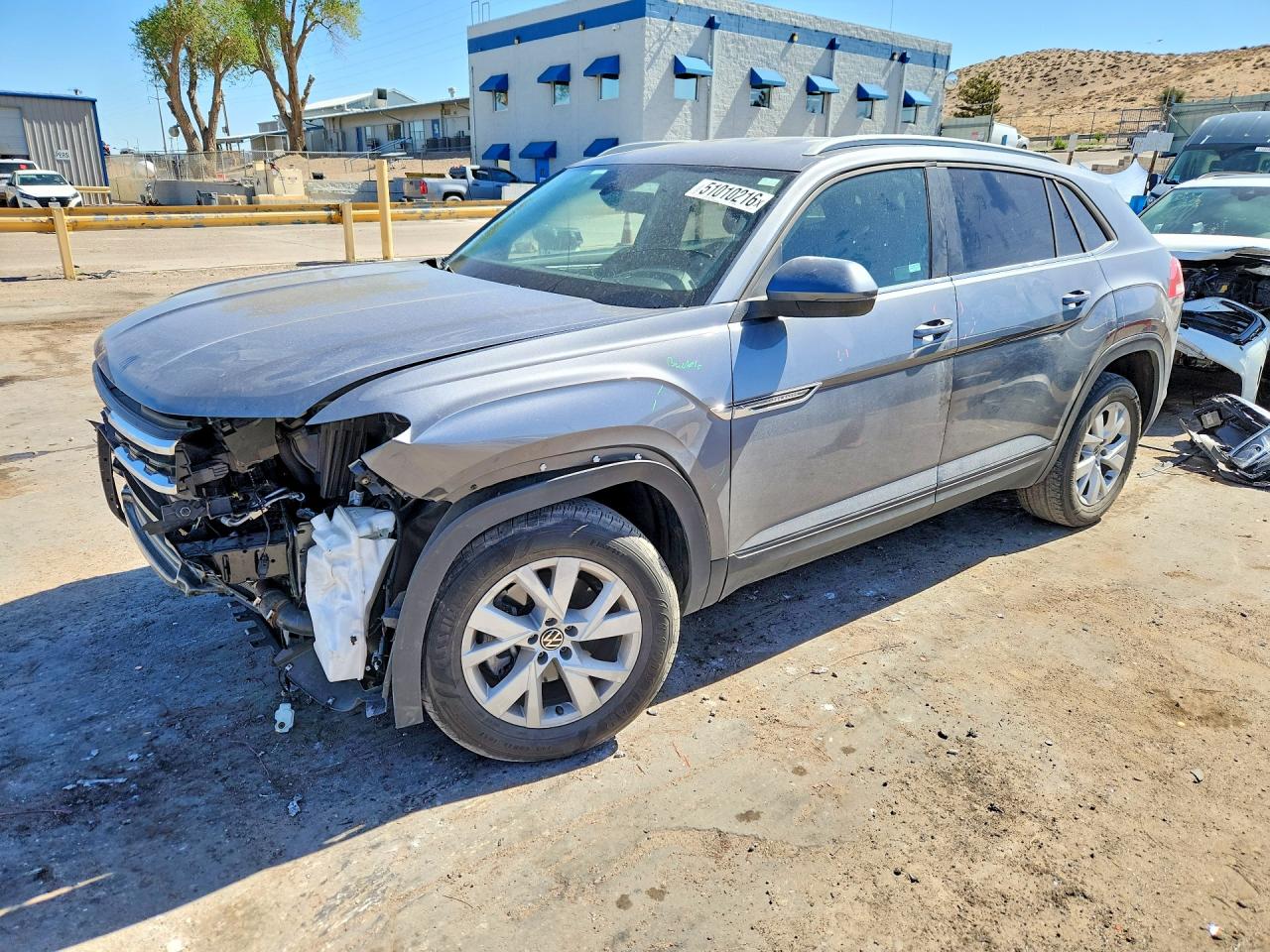 Salvage Volkswagen Atlas Image