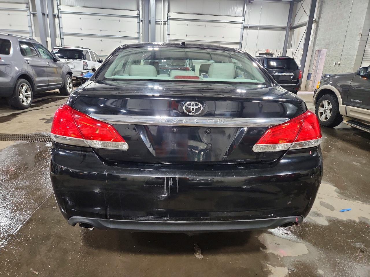 Toyota Avalon Limited