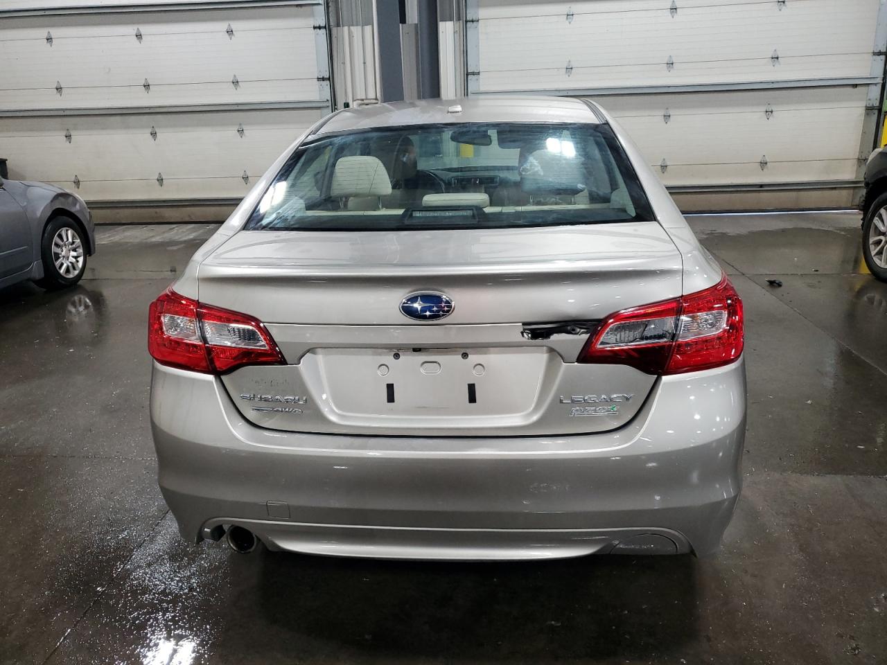 Subaru Legacy 2.5i Premium