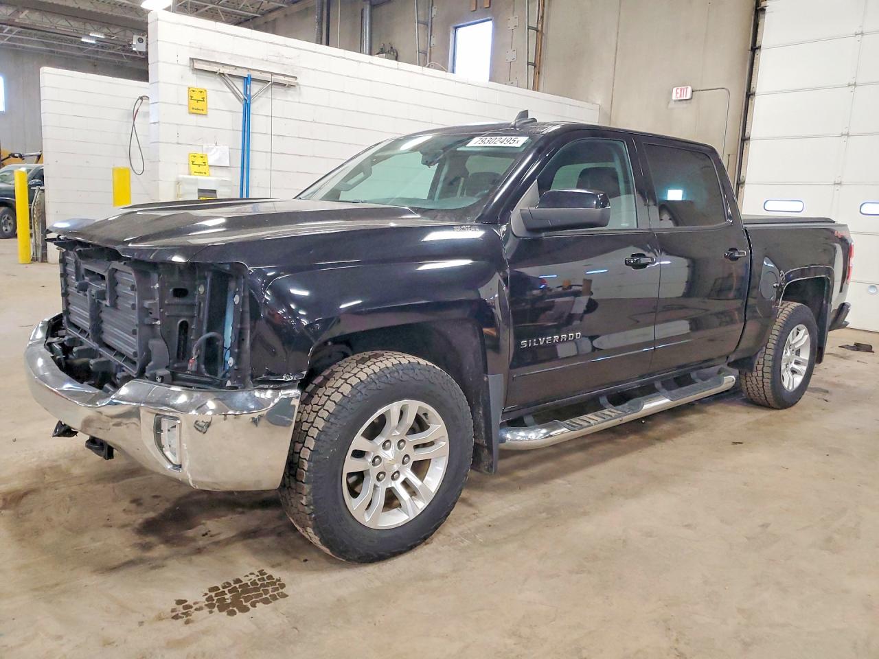 Salvage Chevrolet Silverado Image