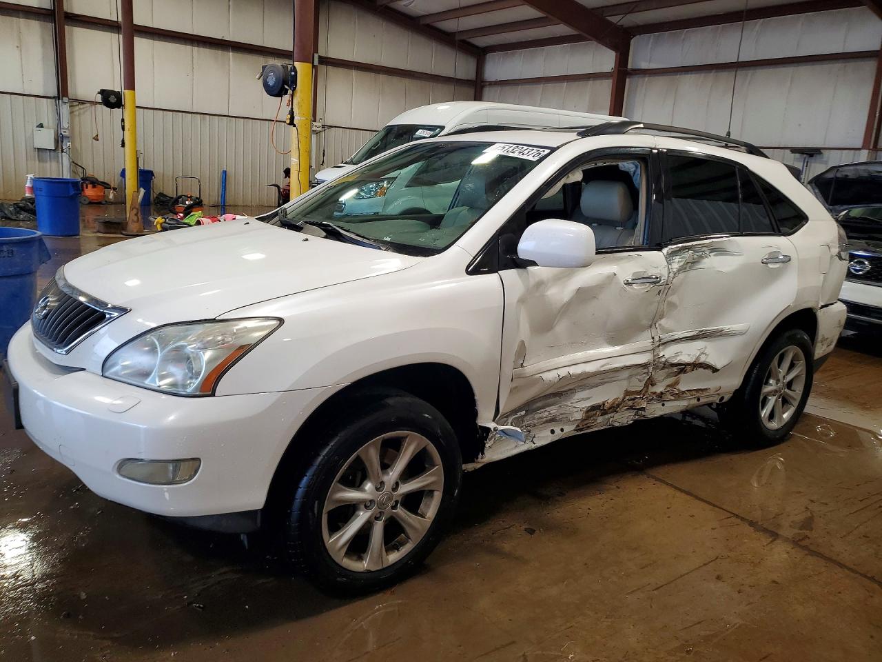 Salvage Lexus RX Image