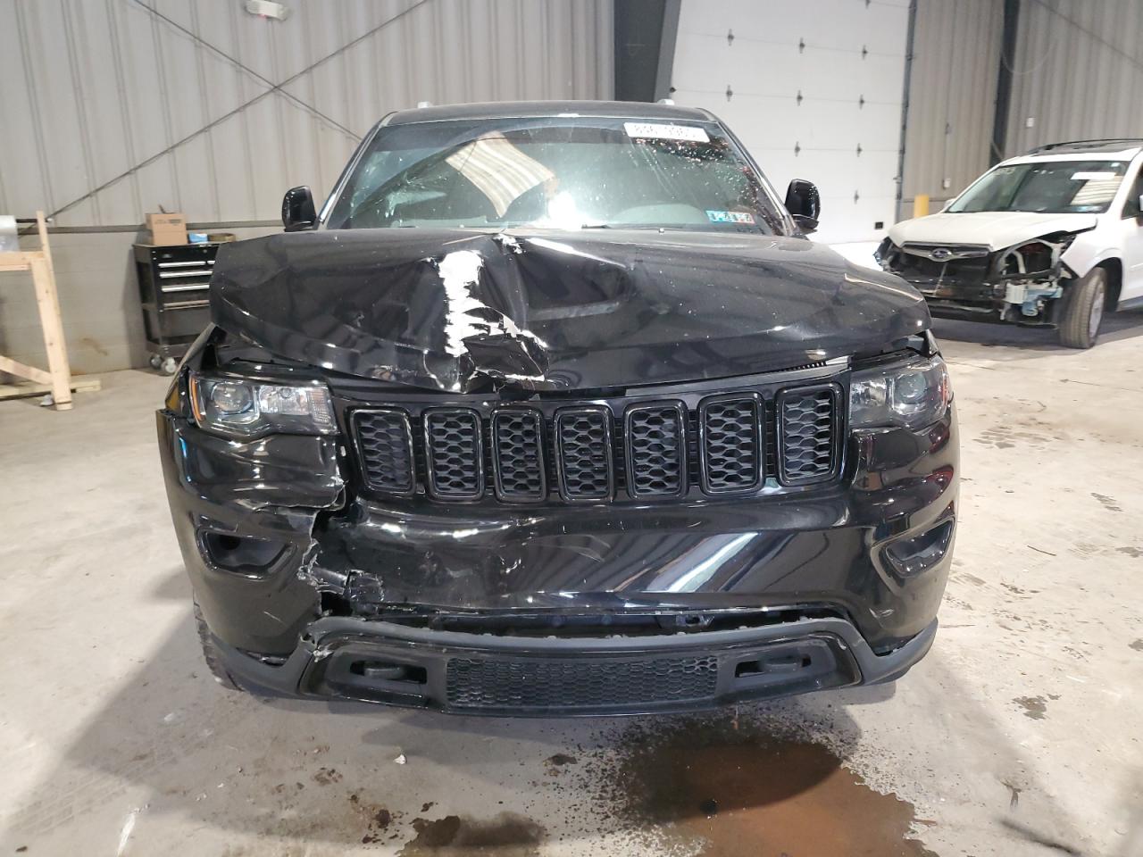 Jeep Grand Cherokee Laredo