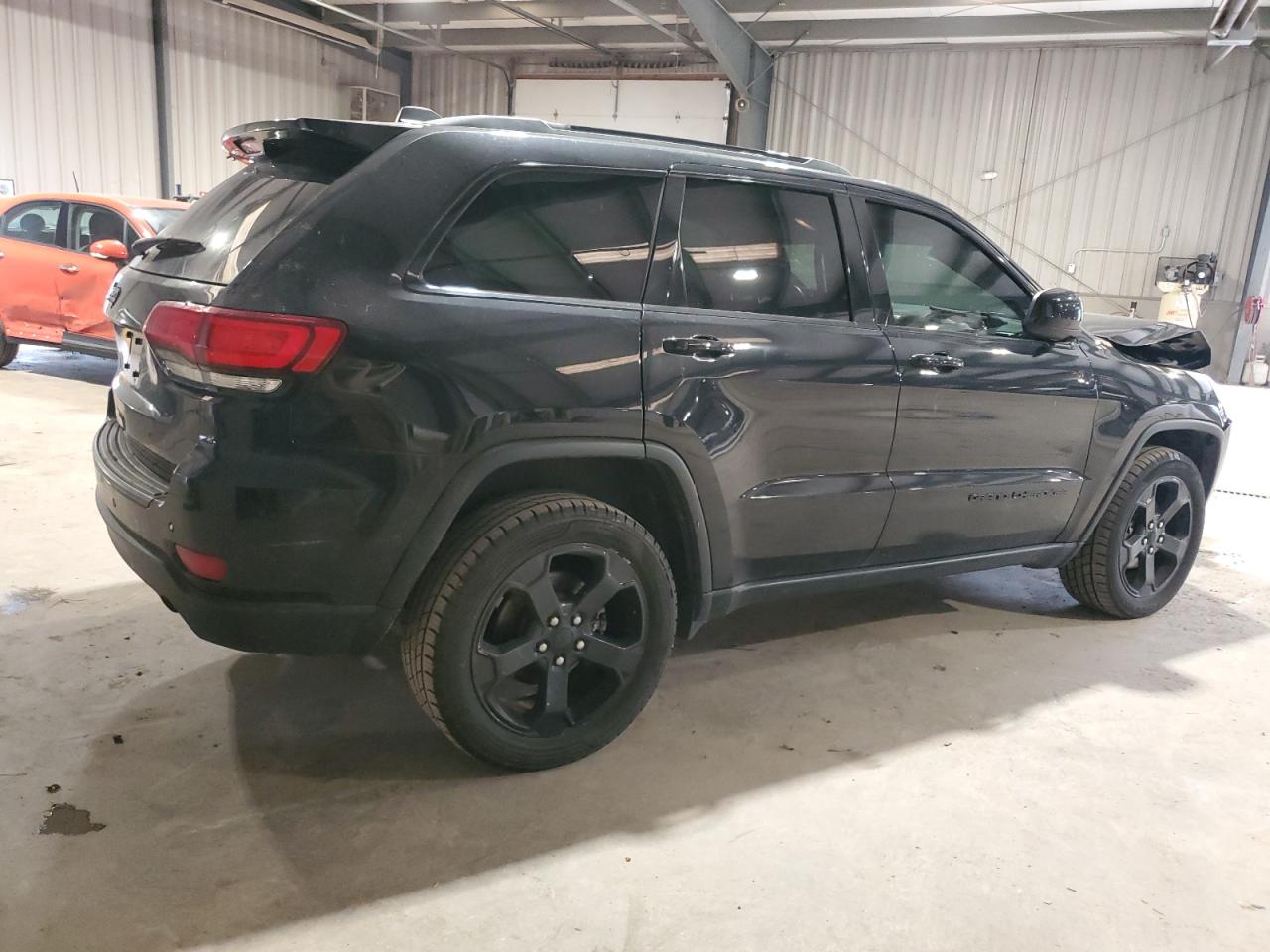 Jeep Grand Cherokee Laredo