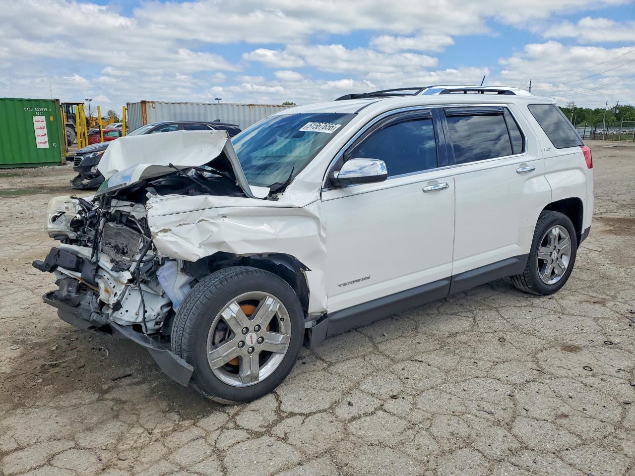 Salvage GMC Terrain Image
