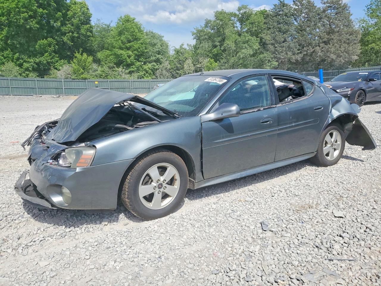 Salvage Pontiac Grandprix Image