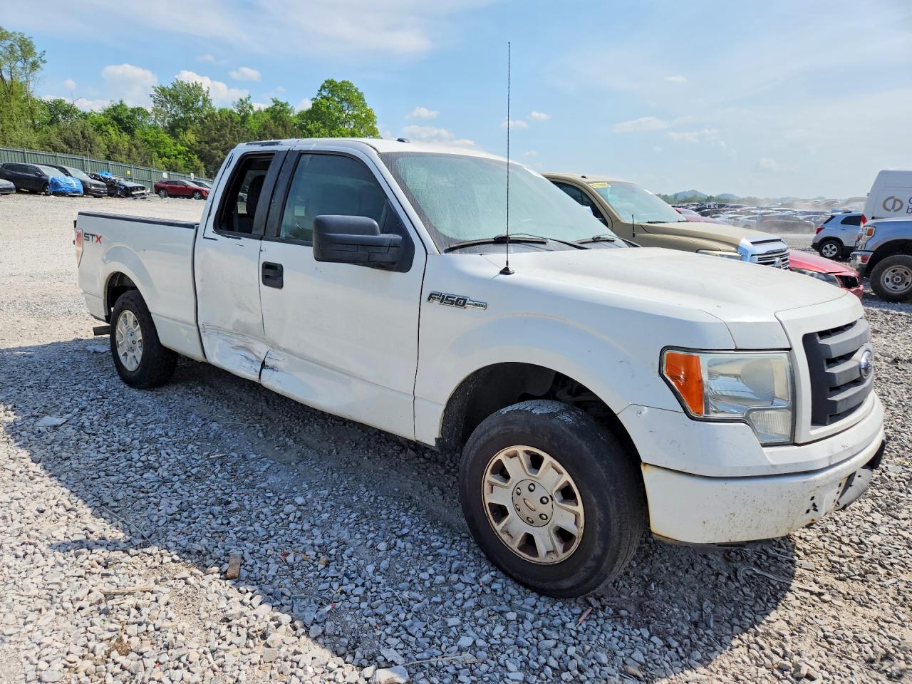 Ford F-150 Super Cab