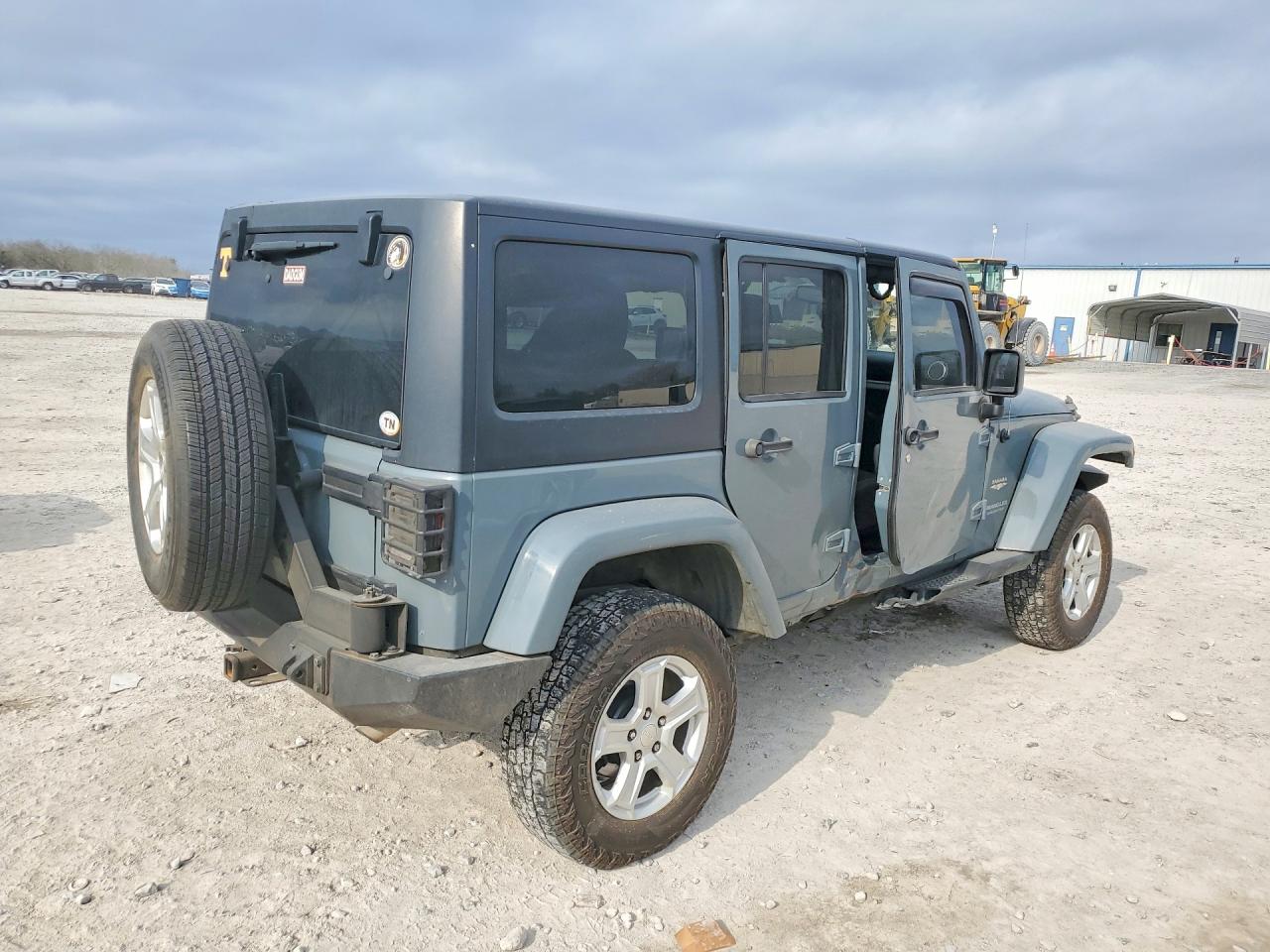 Jeep Wrangler Sahara