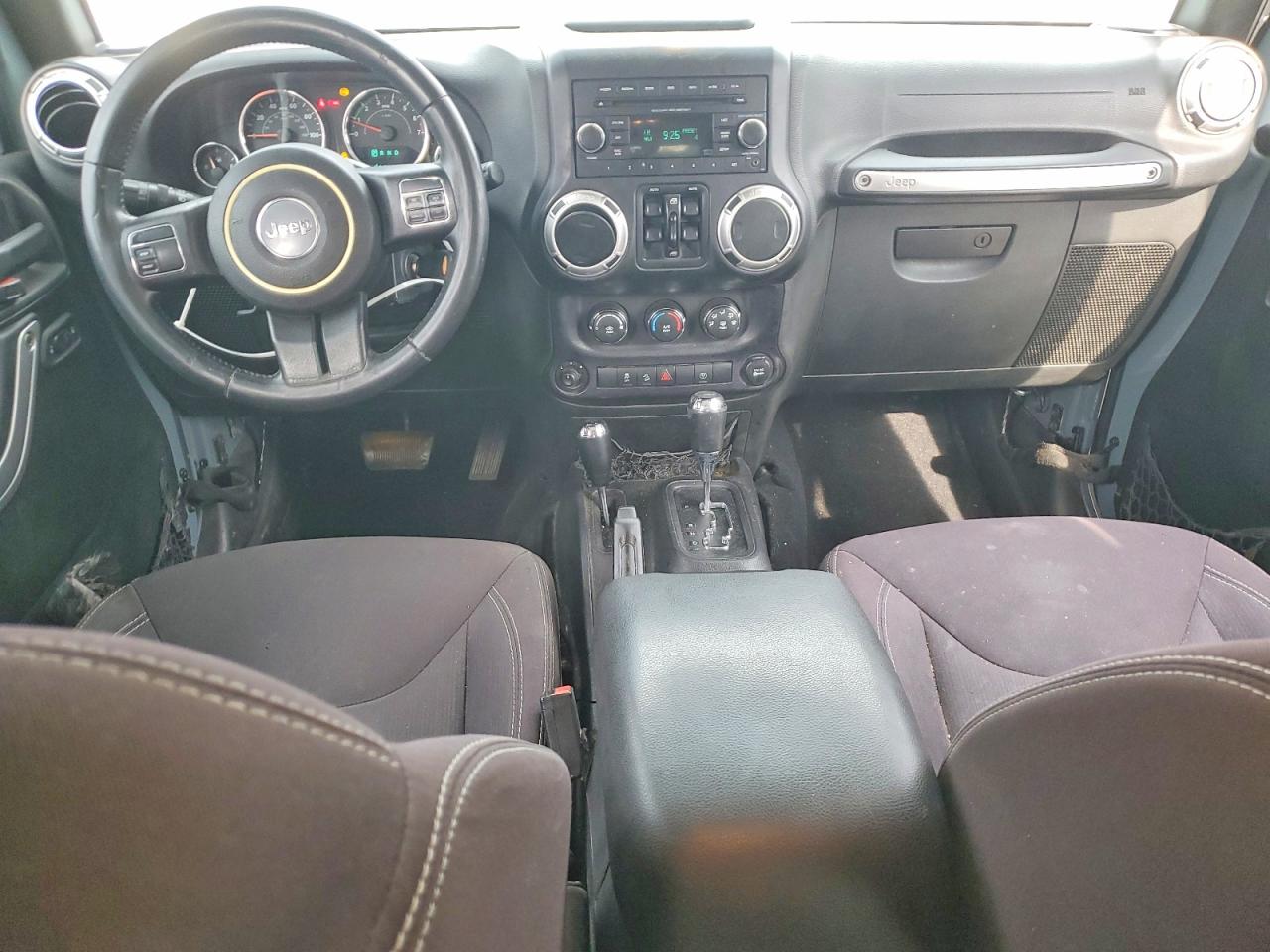 Jeep Wrangler Sahara