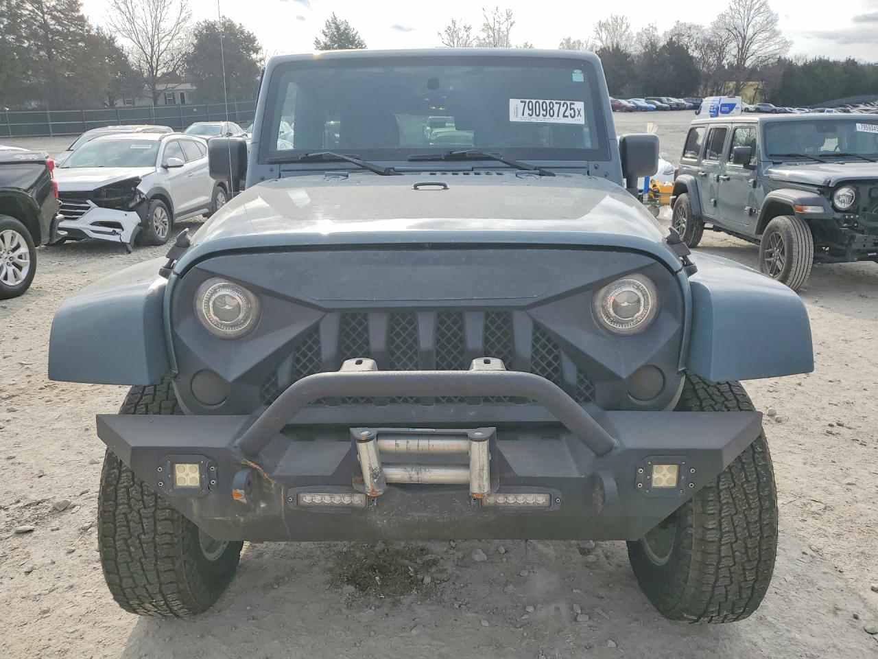 Jeep Wrangler Sahara