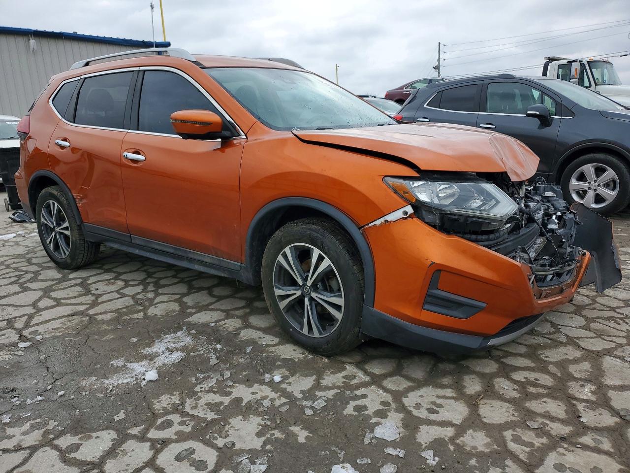Nissan Rogue S