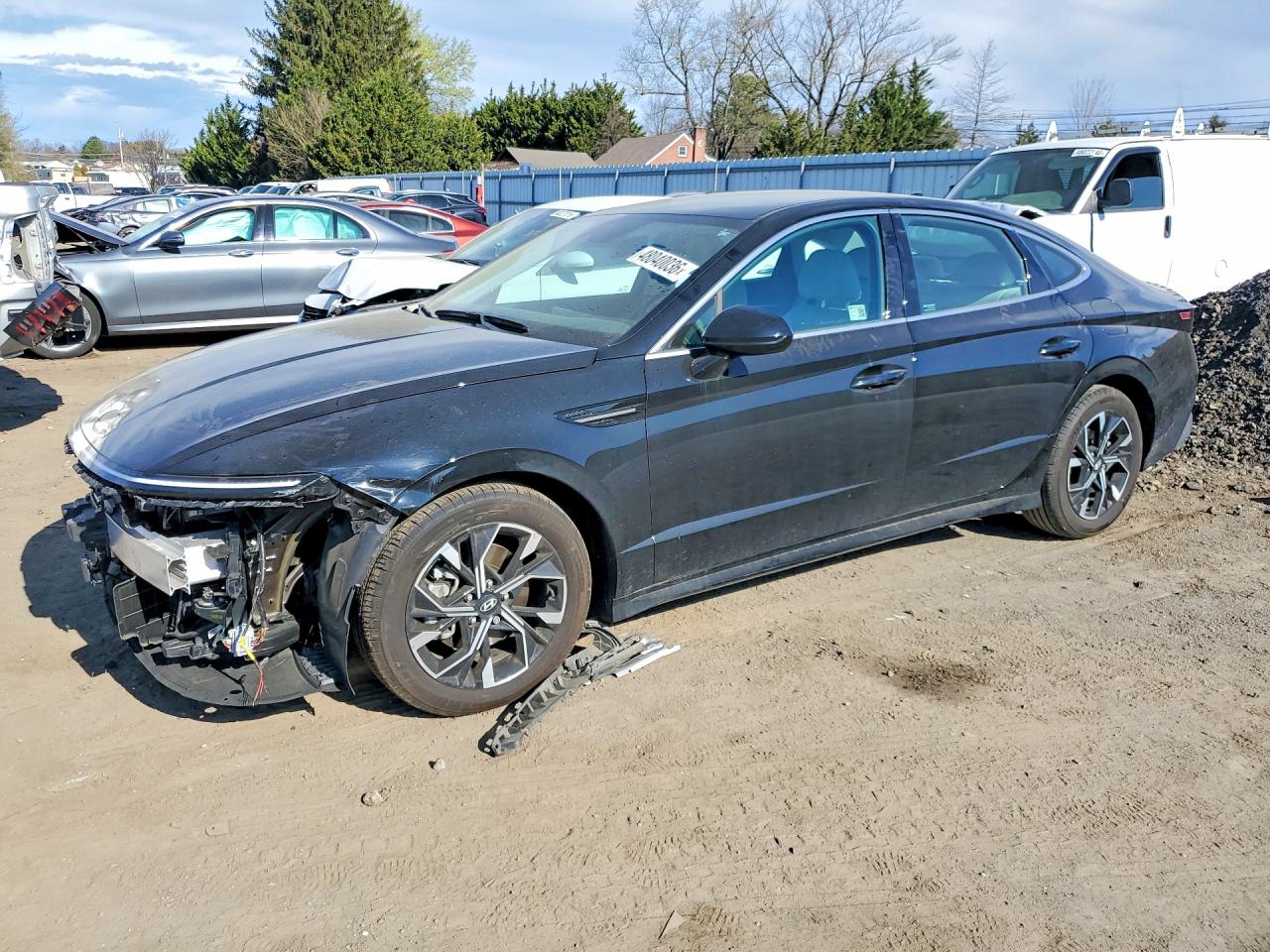Salvage Hyundai SONATA Image