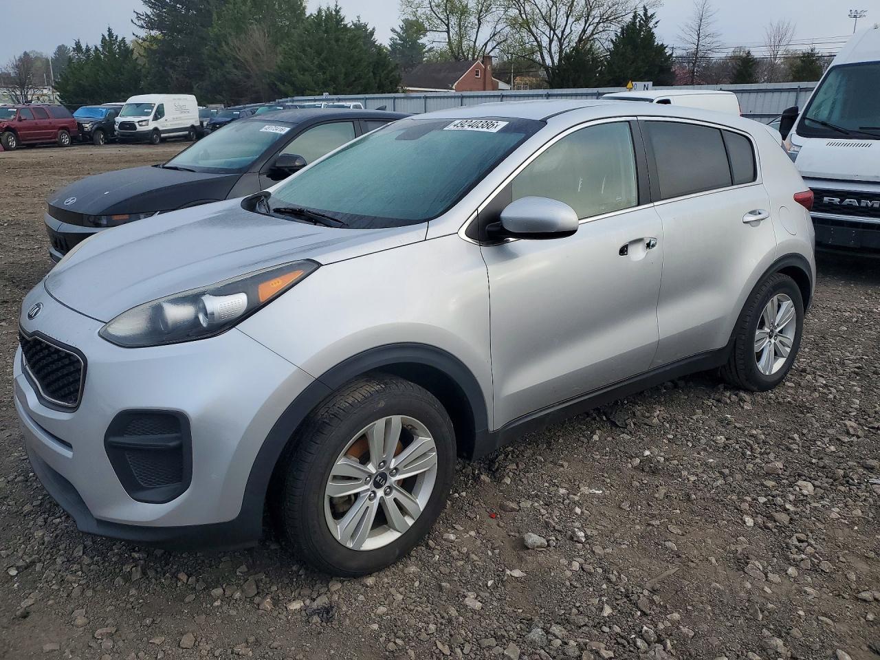 Salvage Kia Sportage Image