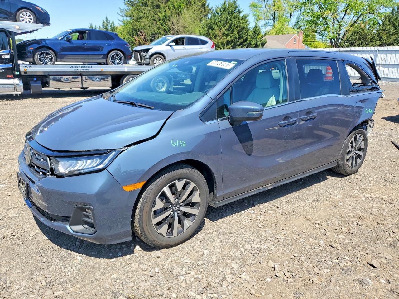 Salvage Honda Odyssey Image