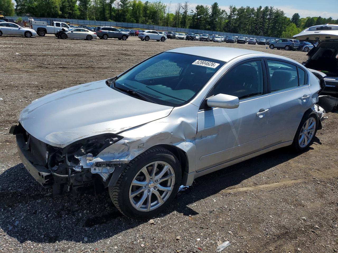 Salvage Nissan Altima Image