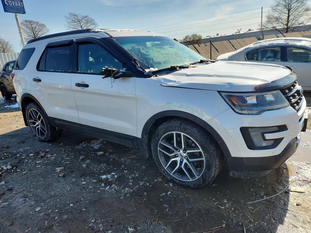 Ford Explorer Sport