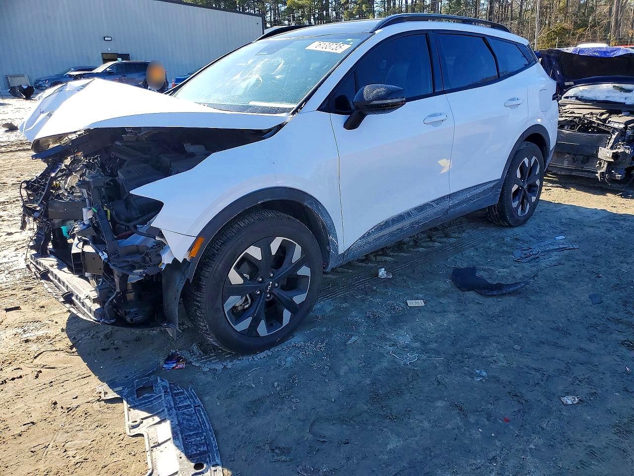 Salvage Kia Sportage Image