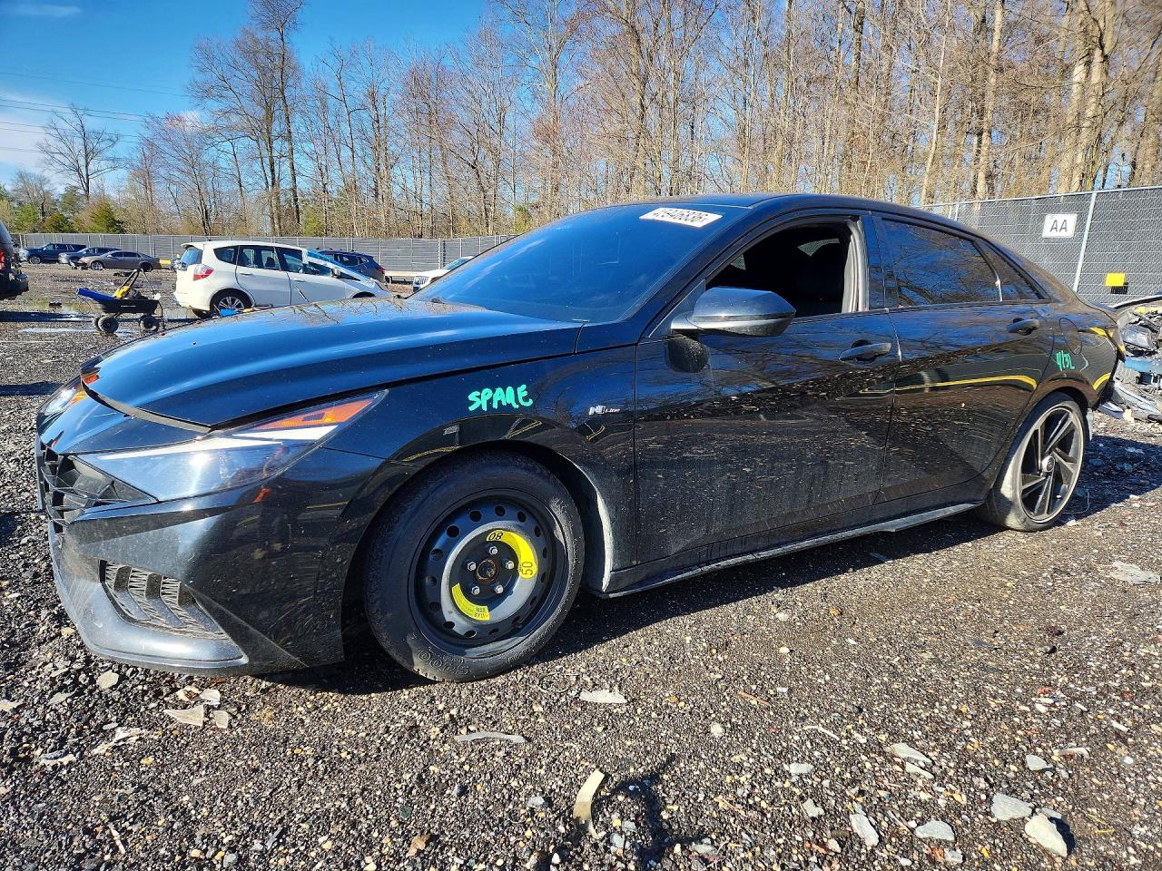 Salvage Hyundai ELANTRA Image
