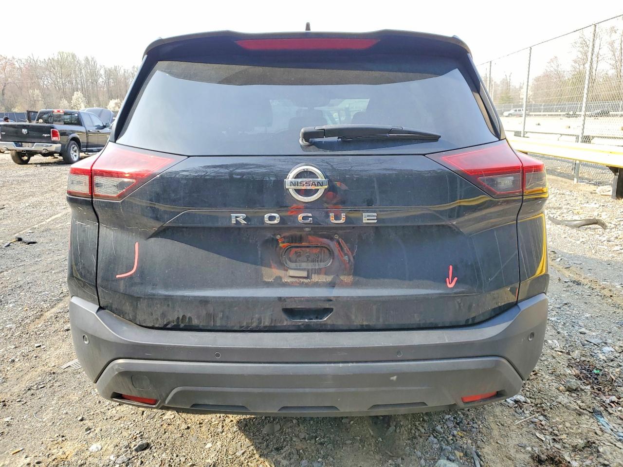 Nissan Rogue S