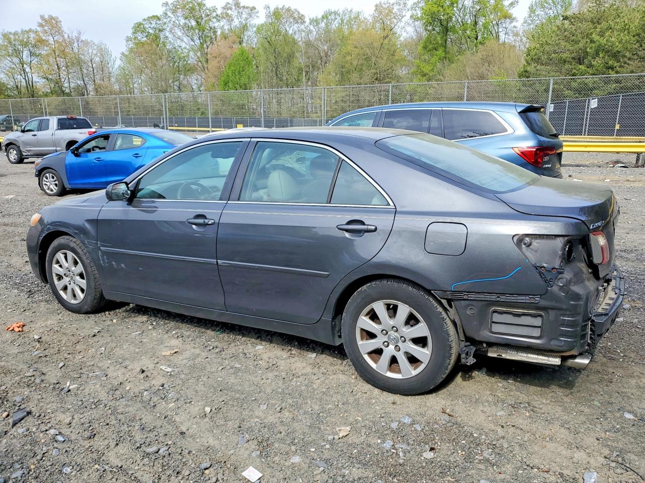 Toyota Camry Xle V6
