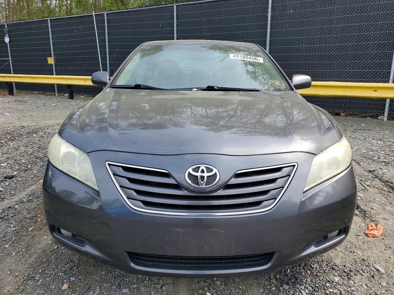 Toyota Camry Xle V6